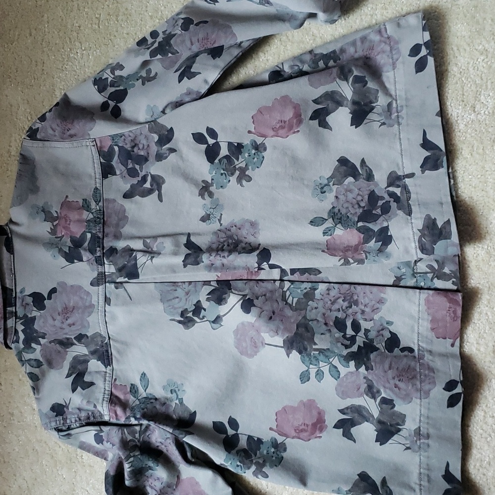 Jacket - Picture 3 of 4